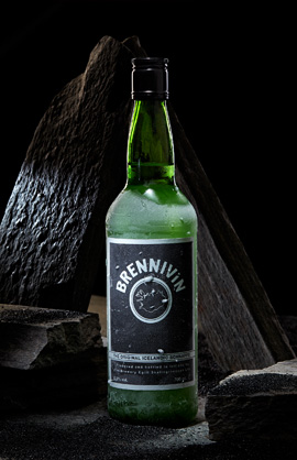 brennivin-flasche
