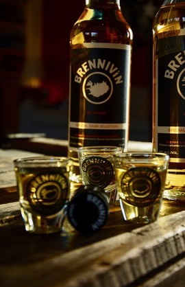 Brennivin Schnaps Islands klarster Geist Brennivin Schnaps aus